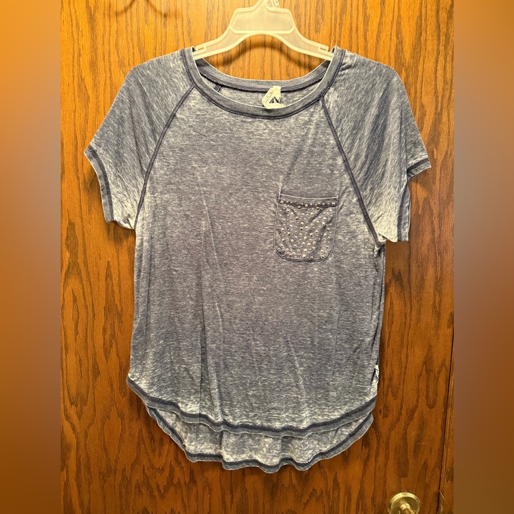 Casual Grayish Blue Women's Top with Pocket Detail